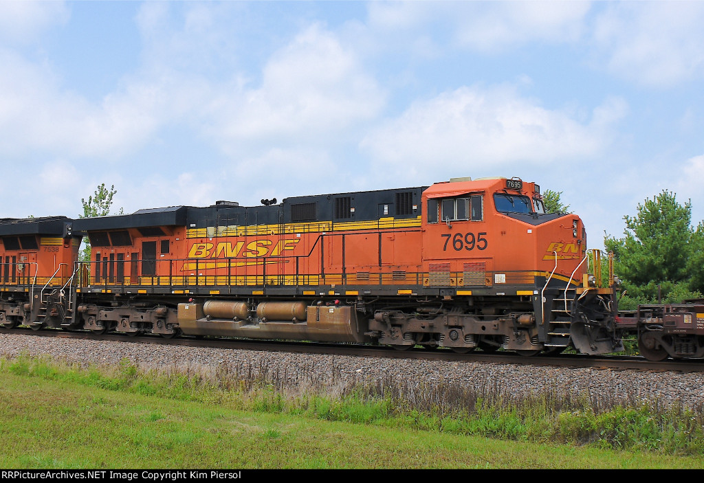 BNSF 7695